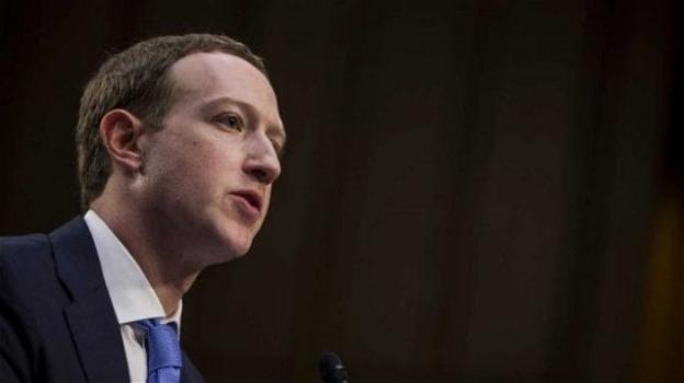 Facebook: non solo buoni propositi per il 2019. Ecco i nuovi problemi con le istituzioni, gli utenti, e la privacy