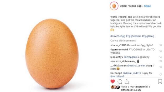 La foto di un uovo ottiene 30 milioni di likes su Instagram. È il nuovo record
