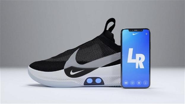 Nike Adapt BB: ecco le scarpe che si allacciano da sole, ma senza lacci e regolabili con lo smartphone
