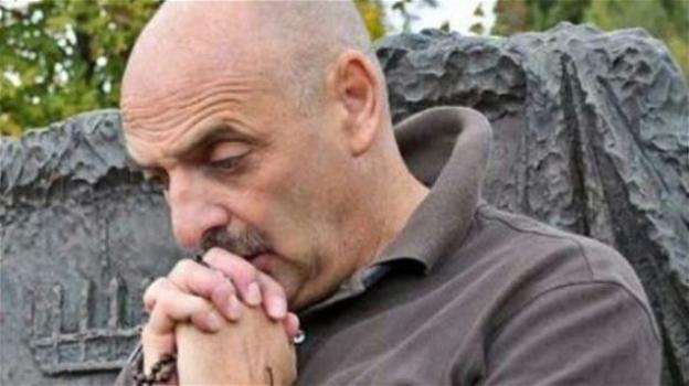 Paolo Brosio, naufrago de L’Isola dei Famosi svela: "Con Taylor Mega prego la Madonna di restare saldo nella fede”