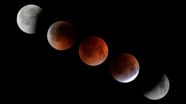 Eclissi della Superluna rossa all’alba del 21 gennaio