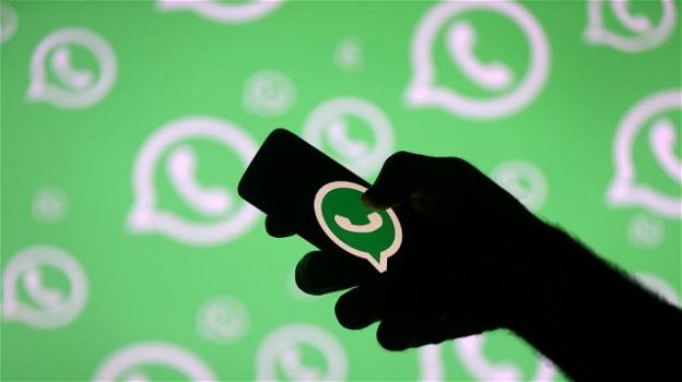 WhatsApp contro le fake news: si potrà inoltrare un messaggio a massimo con 5 contatti