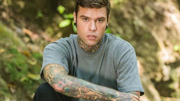 Fedez racconta a Vanity Fair dei suoi attacchi di panico e dell’idea di un secondo figlio