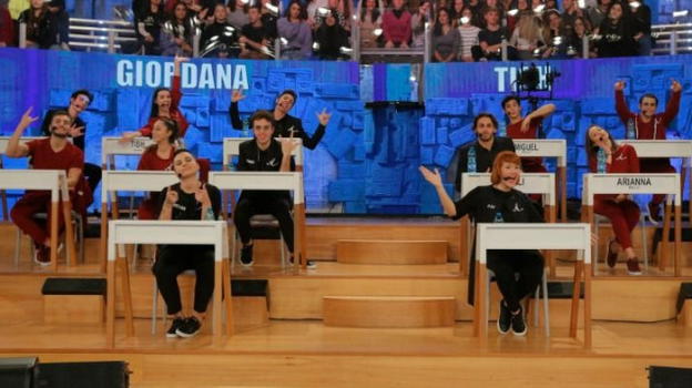 Amici 18, anticipazioni sabato 26 gennaio: Marco va incontro al suo destino, per gli altri una decisione sorprendente