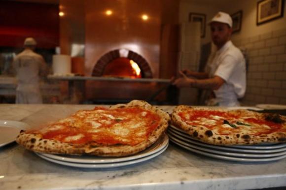 Presa a pugni in pizzeria perchè non parla friulano