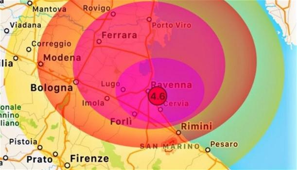 Terremoto in Romagna, scosse avvertite in molte regioni: paura e gente in strada. Scuole chiuse