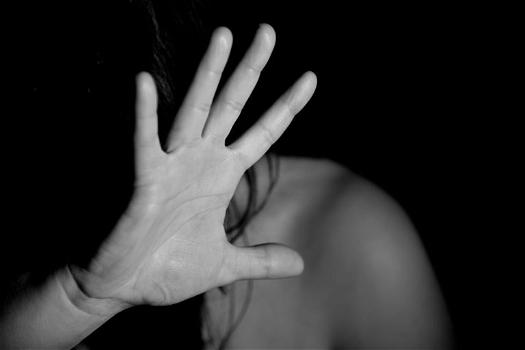 Grosseto, tentato stupro in pieno giorno: la denuncia della vittima