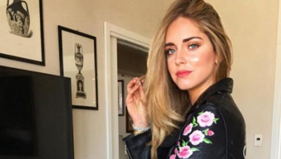 Fan di Chiara Ferragni spende 5700 € per un caffè con lei