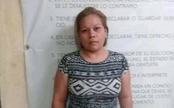 Poliziotto interviene per sedare una rissa durante un’orgia, ma trova sua moglie
