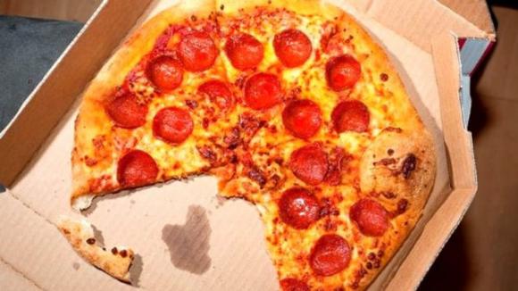 Presa a pugni in pizzeria perchè non parla friulano