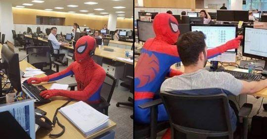 Viene licenziato e decide di presentarsi vestito da Spider-Man al suo ultimo giorno di lavoro