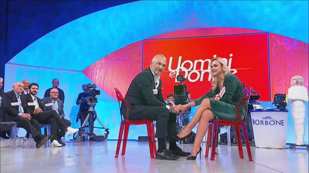 Uomini e Donne, Biagio e Caterina del trono over si sposano: la proposta di matrimonio arriva in puntata