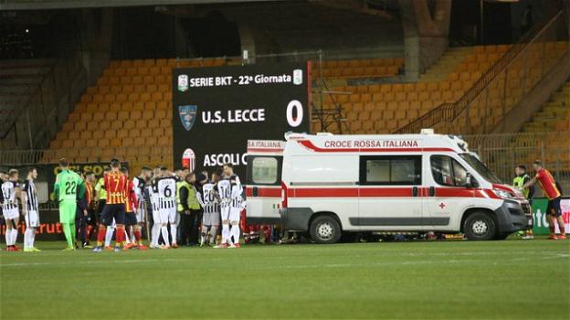 Serie B: la partita tra Lecce ed Ascoli sospesa per l’infortunio di Manuel Scavone
