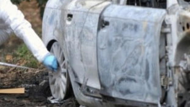 Modena, trovata un’auto con all’interno il corpo di una donna bruciata