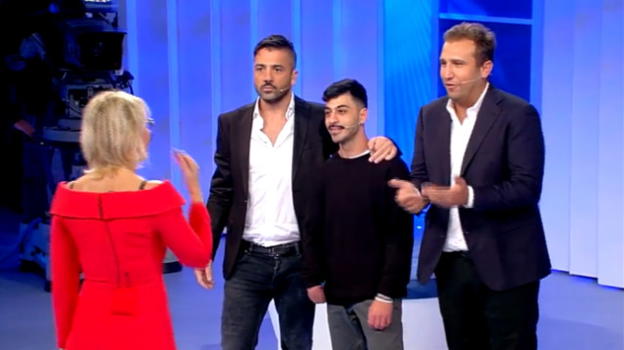 C’è posta per te: arrivano Pio e Amedeo con una strana richiesta ad un campione dello sport