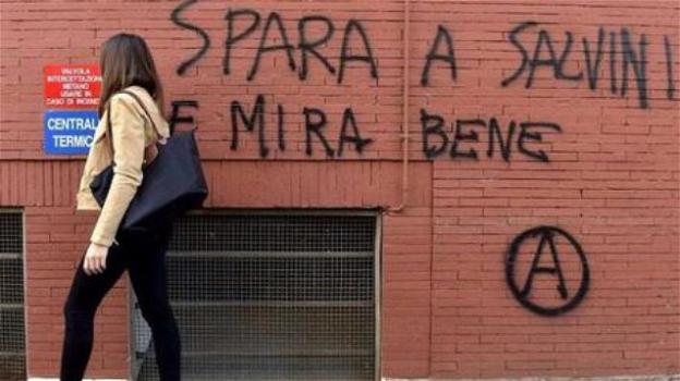 Parma: minacce sui muri a Matteo Salvini. Le scritte sono ad opera di anarchici