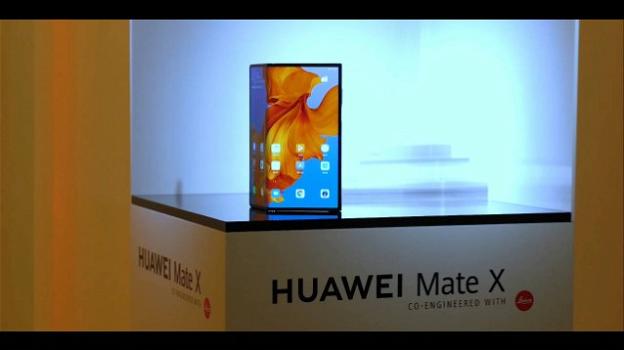 Huawei Mate X: ecco il rivale dello smartphone pieghevole Samsung Galaxy Fold