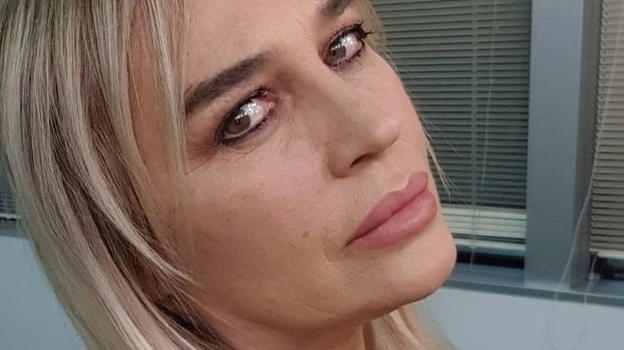 Lory Del Santo, l’ex gieffina torna a parlare della morte del figlio: "Sono una moribonda che fa finta di star bene"
