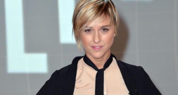 Nadia Toffa in ospedale, il post commuove i fan: “Lottare per la vita con un sorriso, aiuta a vivere”