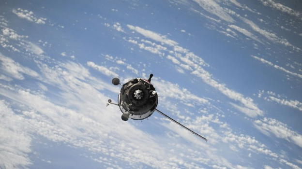La costellazione satellitare di OneWeb sta per inviarci internet dallo spazio