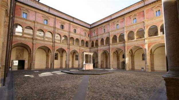 Boato all’Università di Bologna: dopo il rumore, si apre il pavimento