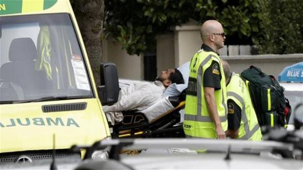 Nuova Zelanda: decine di morti in due moschee attaccate dai terroristi