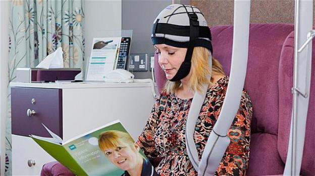 Cancro: il casco anticaduta dei capelli durante la chemio sta dando buoni risultati