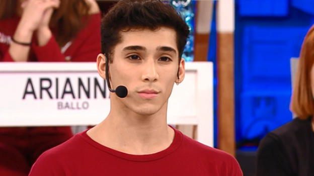 Amici 18, Miguel non accede al serale e riceve una proposta senza precedenti da Maria De Filippi