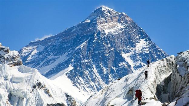 Il riscaldamento globale restituisce i corpi di coloro che hanno cercato di scalare l’Everest