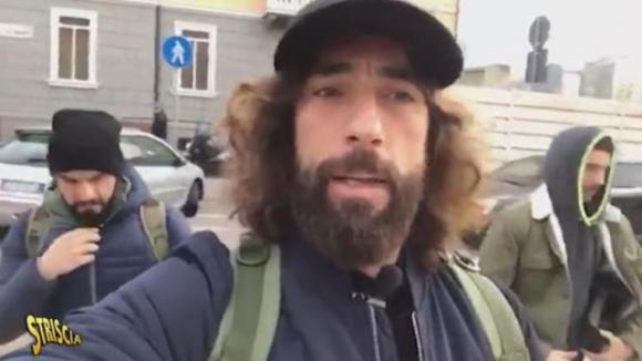 Trani: picchiato e portato in ospedale l’inviato di “Striscia” Brumotti