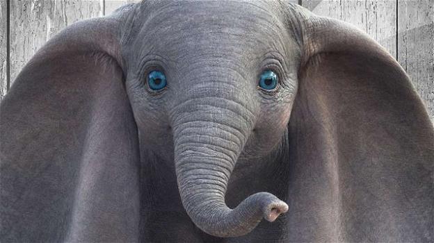 Dumbo, la recensione del film. L’emarginazione e l’amore nel film action di Tim Burton