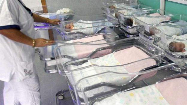 Zambia: un’infermiera ha confessato di essersi divertita a scambiare circa 5 mila neonati nelle culle