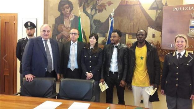 Padova, due immigrati ricevono il permesso di soggiorno per valore civile