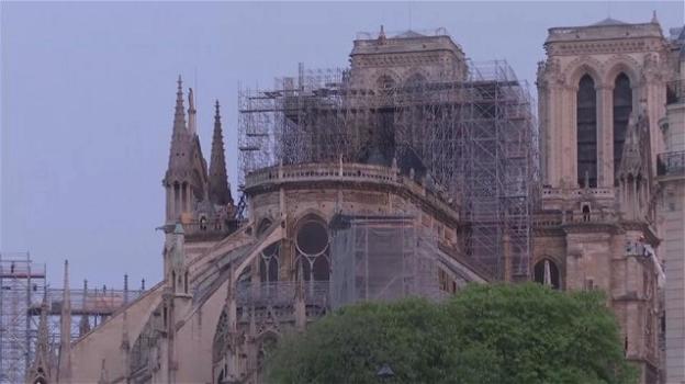Notre Dame è salva. L’incendio è stato domato