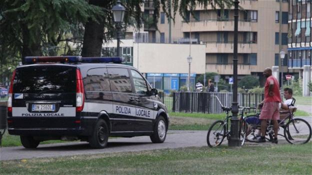 Vicenza, richiedente asilo aggredisce a morsi due vigili urbani