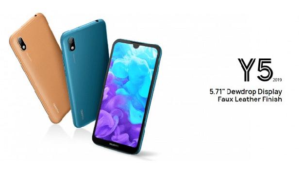Huawei Y5 2019: curato smartphone low cost con retro in simil pelle