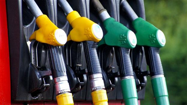 In aumento i prezzi dei carburanti in Italia