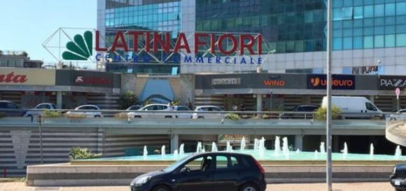 Latina: straniero rutta davanti a tutti dopo il pasto. Picchiato