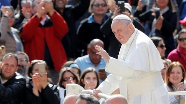 Papa Francesco: tutti siamo tentati dal male, per questo chiediamo di esserne liberati