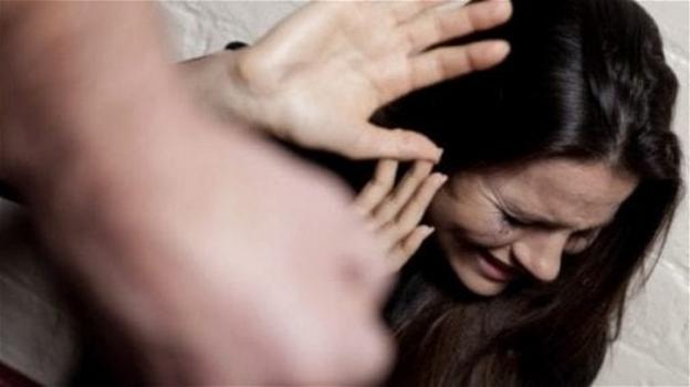 Monterotondo: Deborah, dopo l’omicidio del padre, piange disperatamente