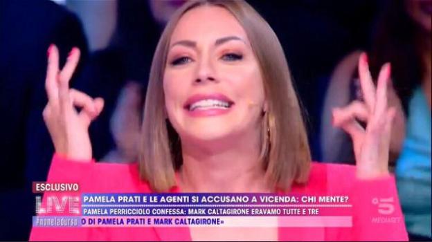Live – Non è la D’Urso, Karina Cascella furiosa tuona contro Pamela Prati: "Fai schifo! Vergognati"