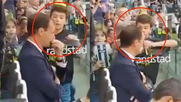 Juventus, Allegri si rifiuta di firmare l’autografo a un bambino