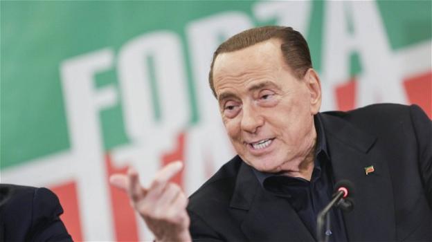 Berlusconi vede le elezioni anticipate e invita Conte a farsi da parte