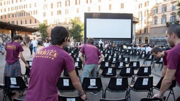 Roma, la polizia ha identificato 4 persone per l’aggressione ai ragazzi che indossavano le magliette del Cinema America