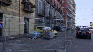 Napoli: quattordicenne tenta il suicidio dopo essere stato rimandato in tre materie