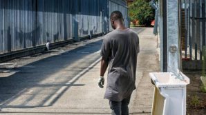 Bologna, richiedente asilo molesta una bambina di 3 anni in un centro di accoglienza