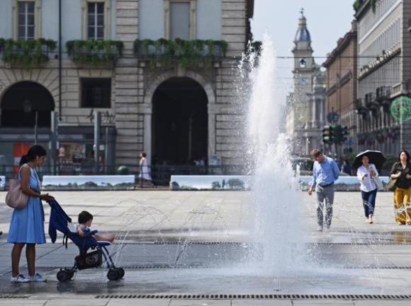 Meteo, allarme Bollino Rosso in 16 città. Il comunicato ufficiale urgente del Ministero della Salute: ecco quelle più colpite