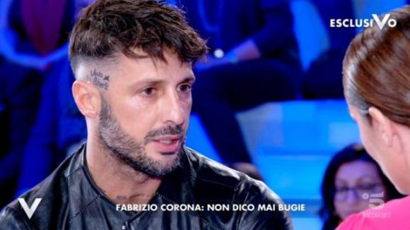 Fabrizio Corona assolto in via definitiva per la vicenda dei soldi nei controsoffitto