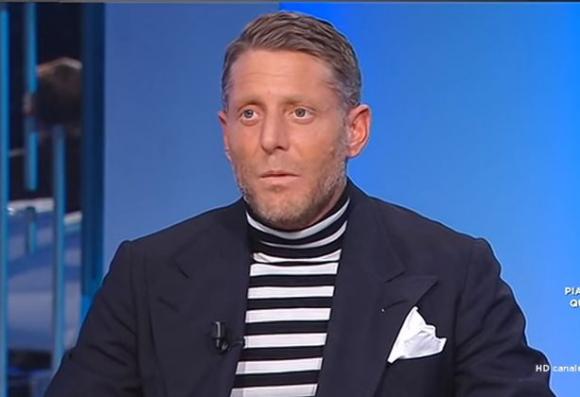 L’ex amante di Lapo Elkann chiede 10 milioni di risarcimento