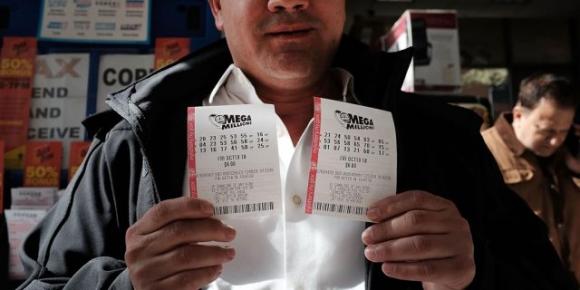 Divorzia dalla moglie dopo aver vinto 80 milioni alla lotteria: ora gliene dovrà dare la metà